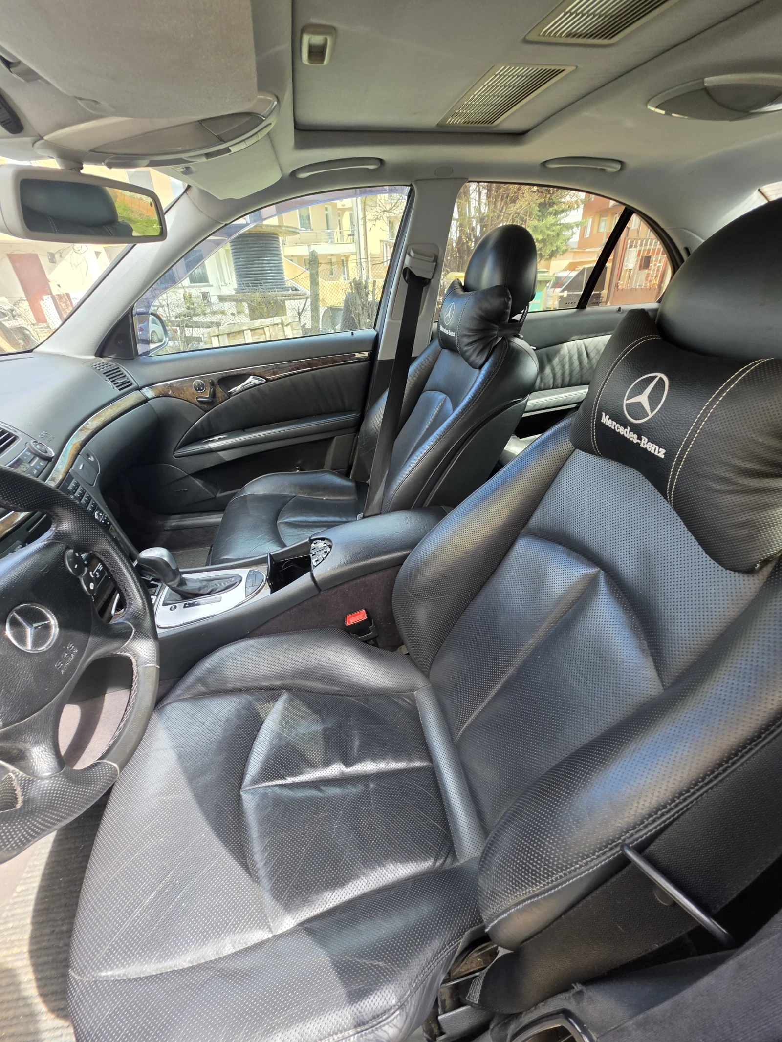 Mercedes-Benz E 500, снимка 6 - Автомобили и джипове - 56127727