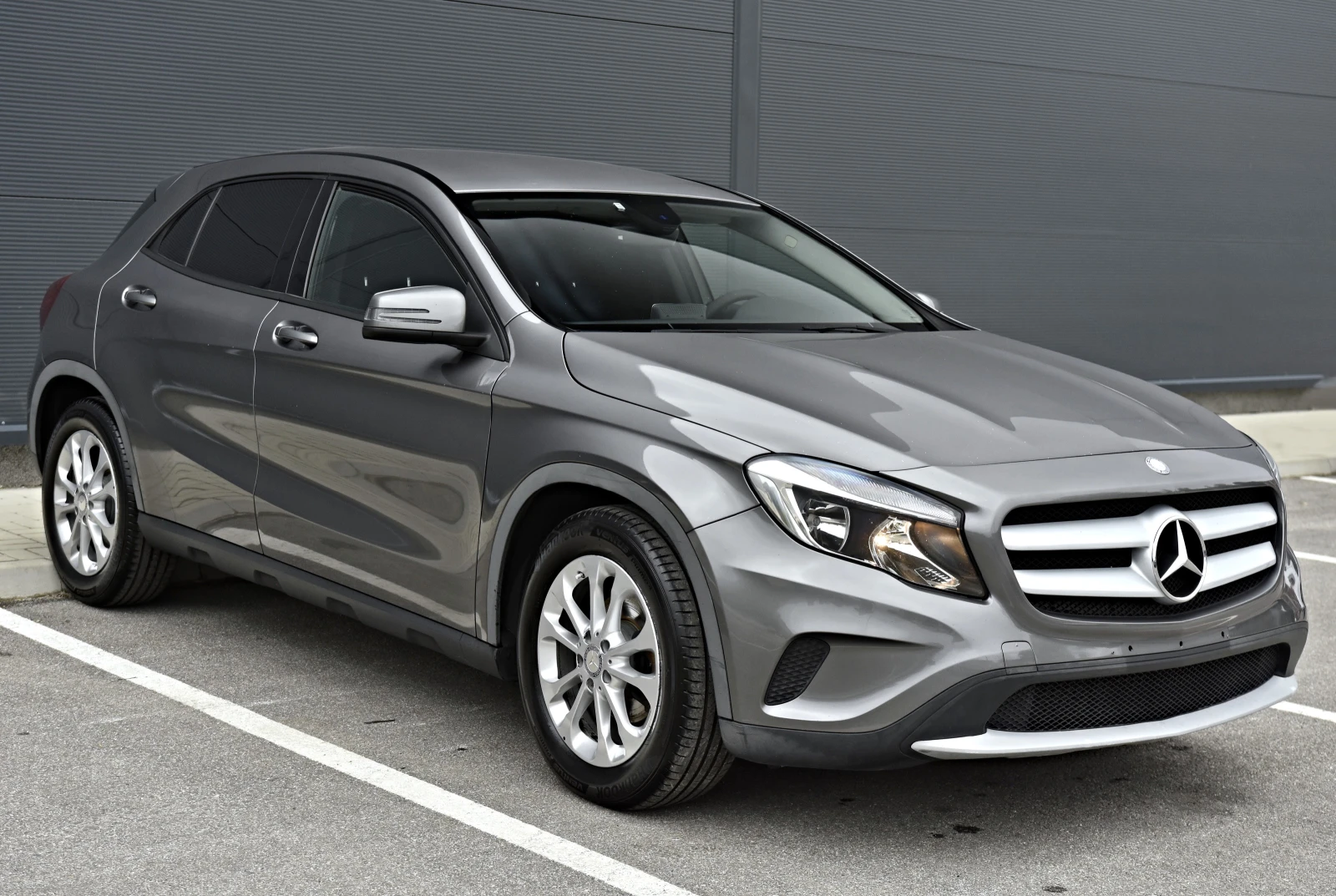 Mercedes-Benz GLA 200, снимка 3 - Автомобили и джипове - 56235258