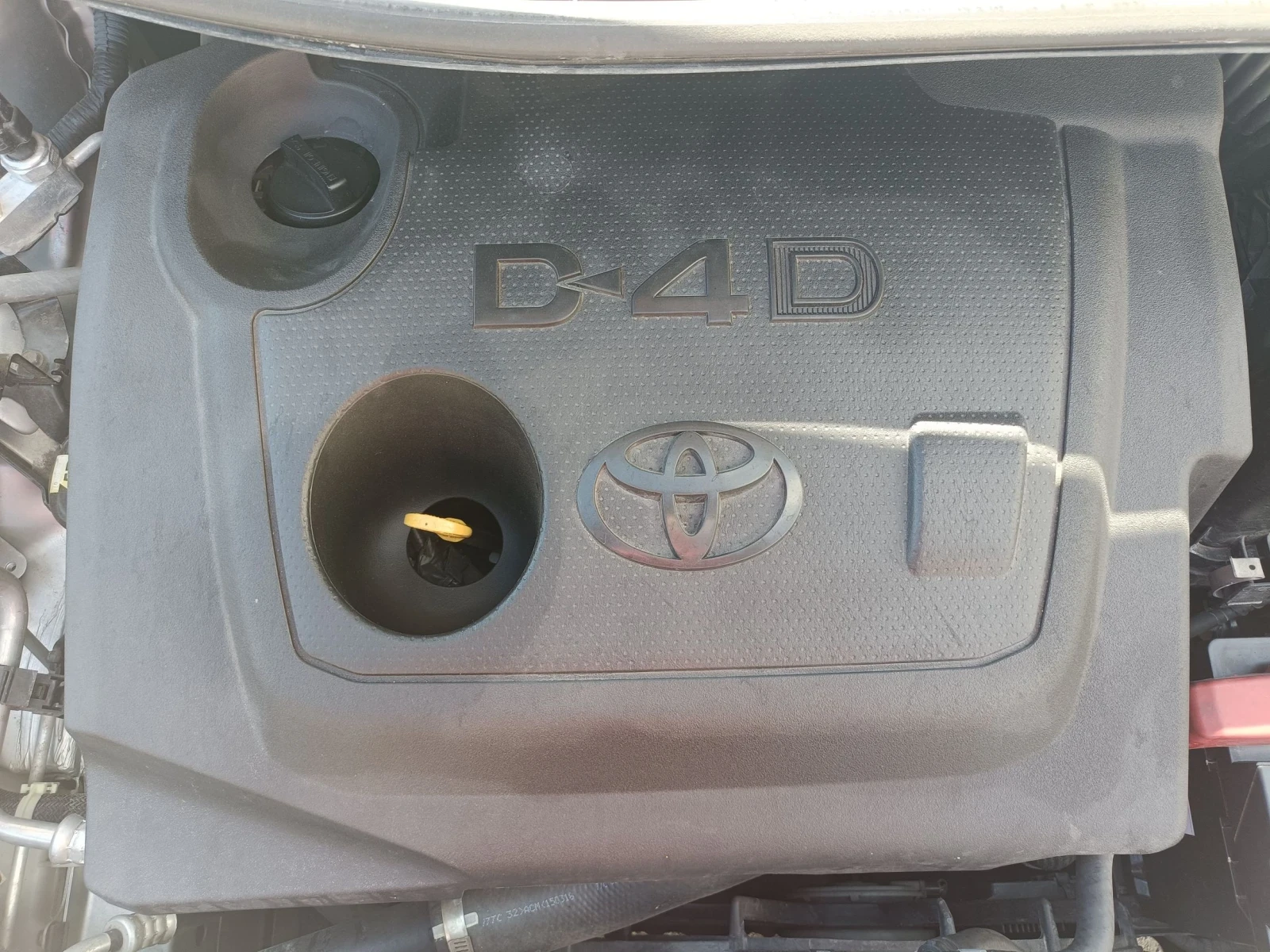 Toyota Auris, снимка 14 - Автомобили и джипове - 56339195