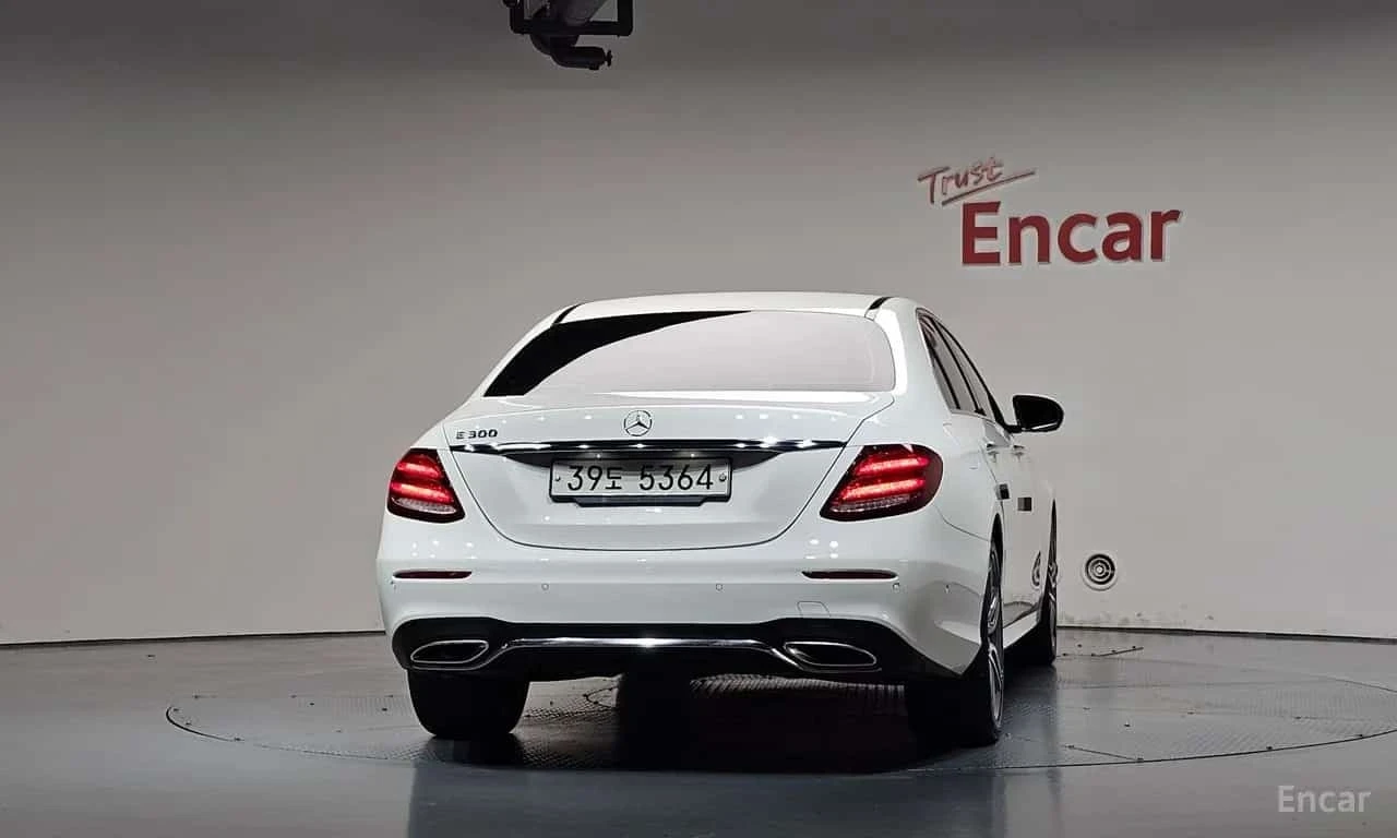Mercedes-Benz E 300 * AMG Line/360/�����/�����/������/ | Mobile.bg � ����������� 4