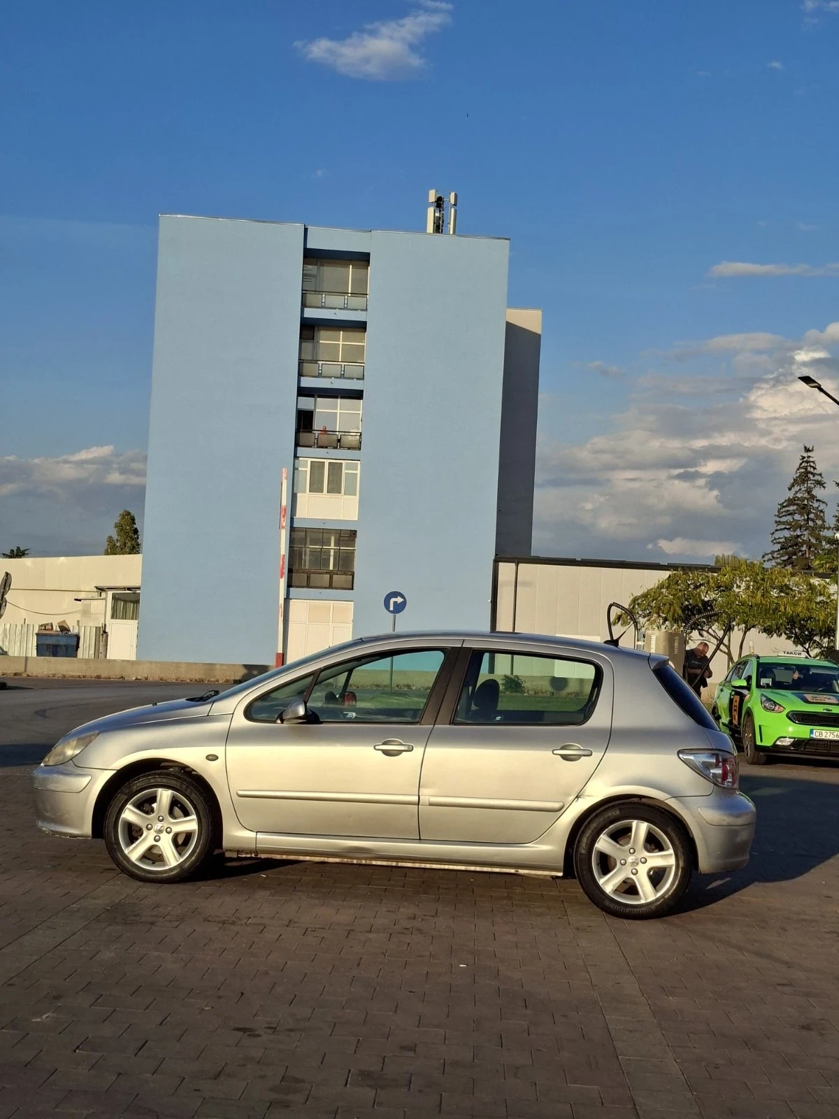 Peugeot 307 Хечбек, снимка 5 - Автомобили и джипове - 56494590