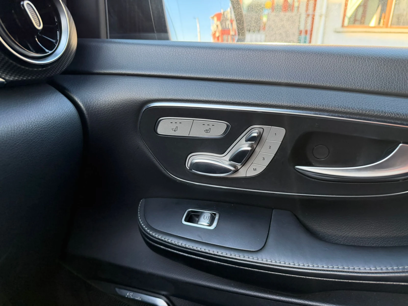 Mercedes-Benz V 300 AMG FULL EXTRI, снимка 16 - Автомобили и джипове - 56676727