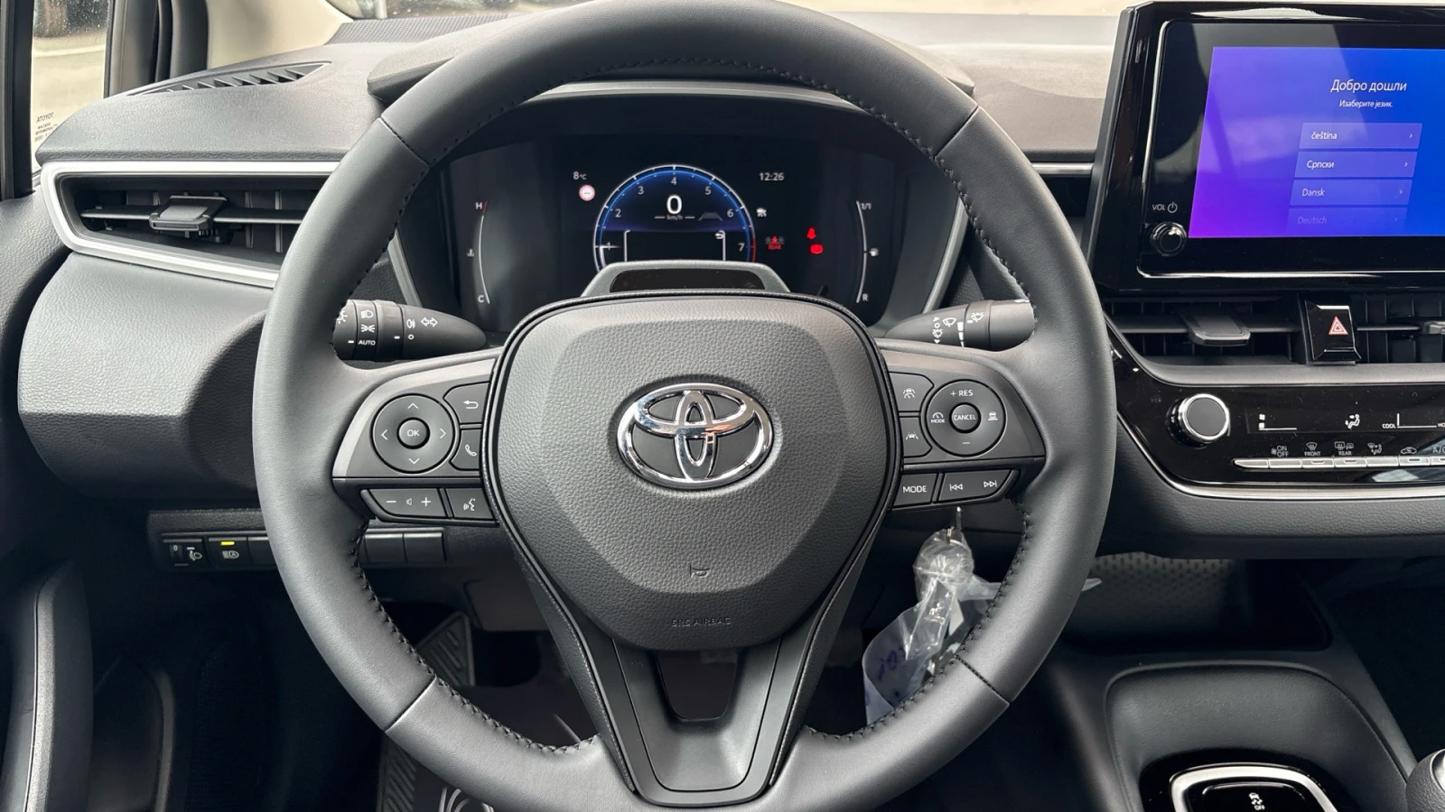 Toyota Corolla 1.5 6MT Comfort, снимка 11 - Автомобили и джипове - 56698381