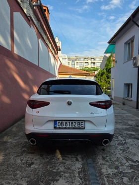 Alfa Romeo Stelvio, снимка 10