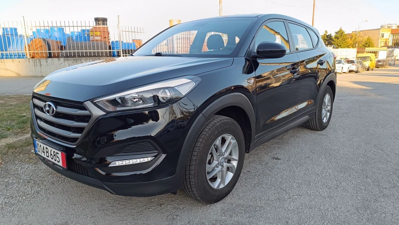 Hyundai Tucson 1.6i LPG, снимка 1 - Автомобили и джипове - 47882720