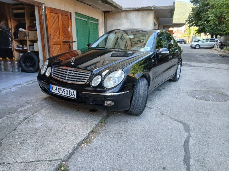 Mercedes-Benz E 270, снимка 3 - Автомобили и джипове - 49304554