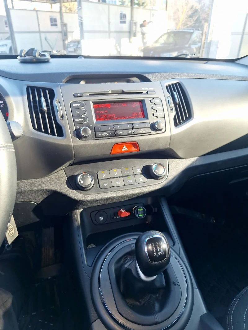 Kia Sportage 1.7 d, снимка 12 - Автомобили и джипове - 53121486