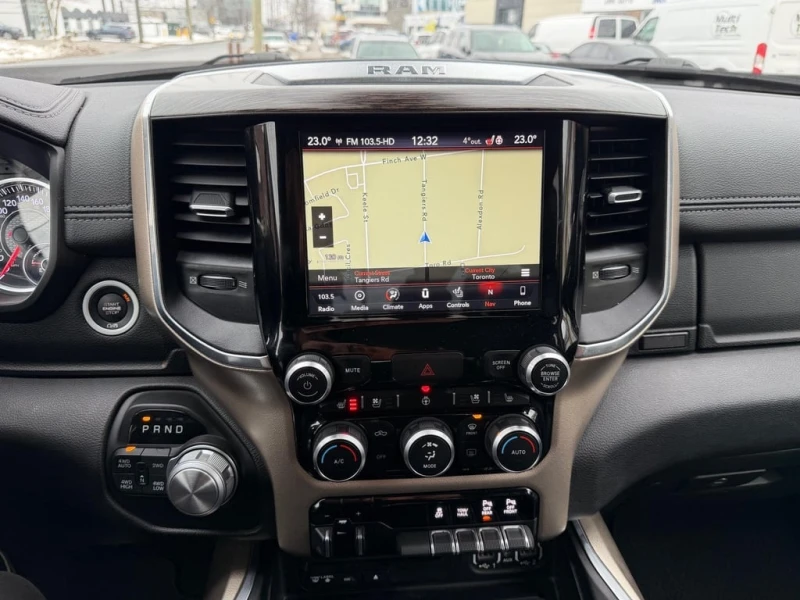 Dodge RAM 1500 * Laramie * CARFAX * БЕЗ ПЪРВОНАЧАЛНА ВНОСКА, снимка 11 - Автомобили и джипове - 53149606