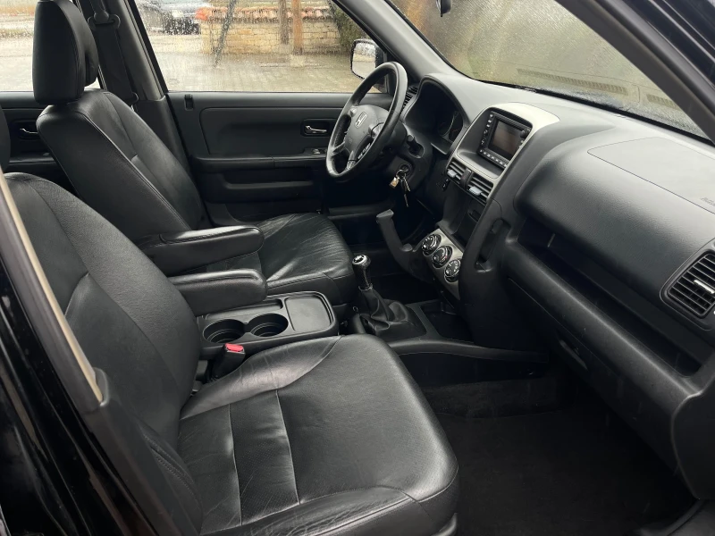 Honda Cr-v 2.2 4x4 NAVI КОЖА, снимка 11 - Автомобили и джипове - 53249202