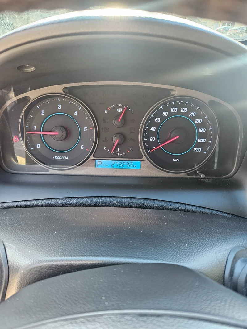 Chevrolet Captiva 2.2 дизел 184к.с, снимка 8 - Автомобили и джипове - 53269466