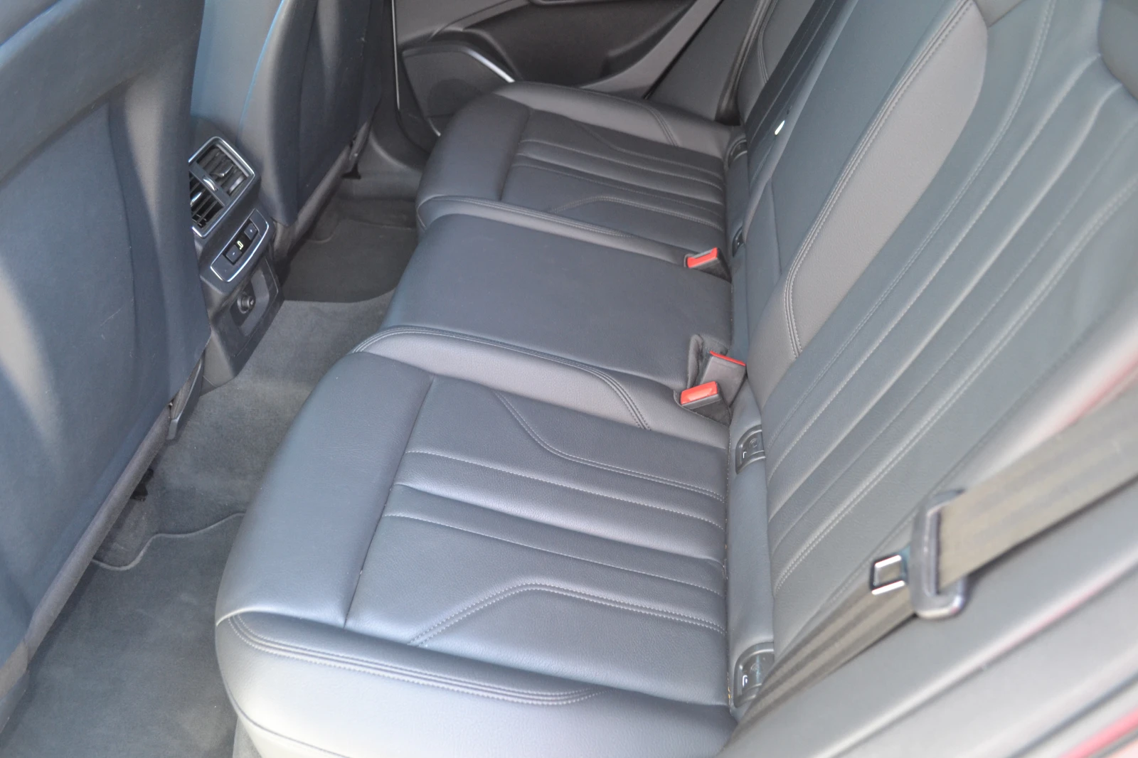 Audi Q5 2.0TDI-116000K.M - изображение 9