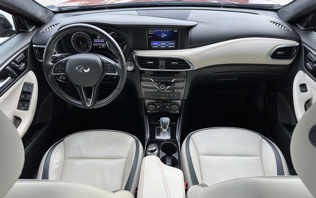 Infiniti Q30 2.2d GT Premium - изображение 5