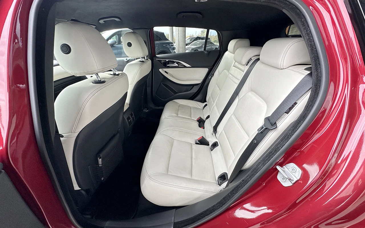 Infiniti Q30 2.2d GT Premium - изображение 7