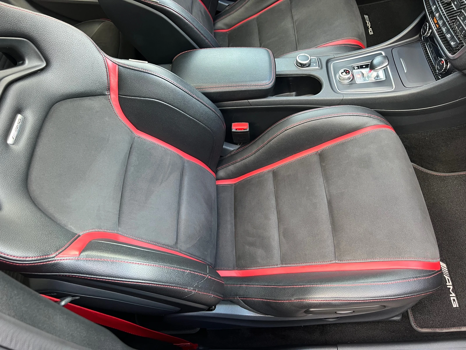 Mercedes-Benz GLA 45 AMG F1/PANORAMA/DISTRONIK/4MATIC/CARBON/PODGREV/KOJA | Mobile.bg   13