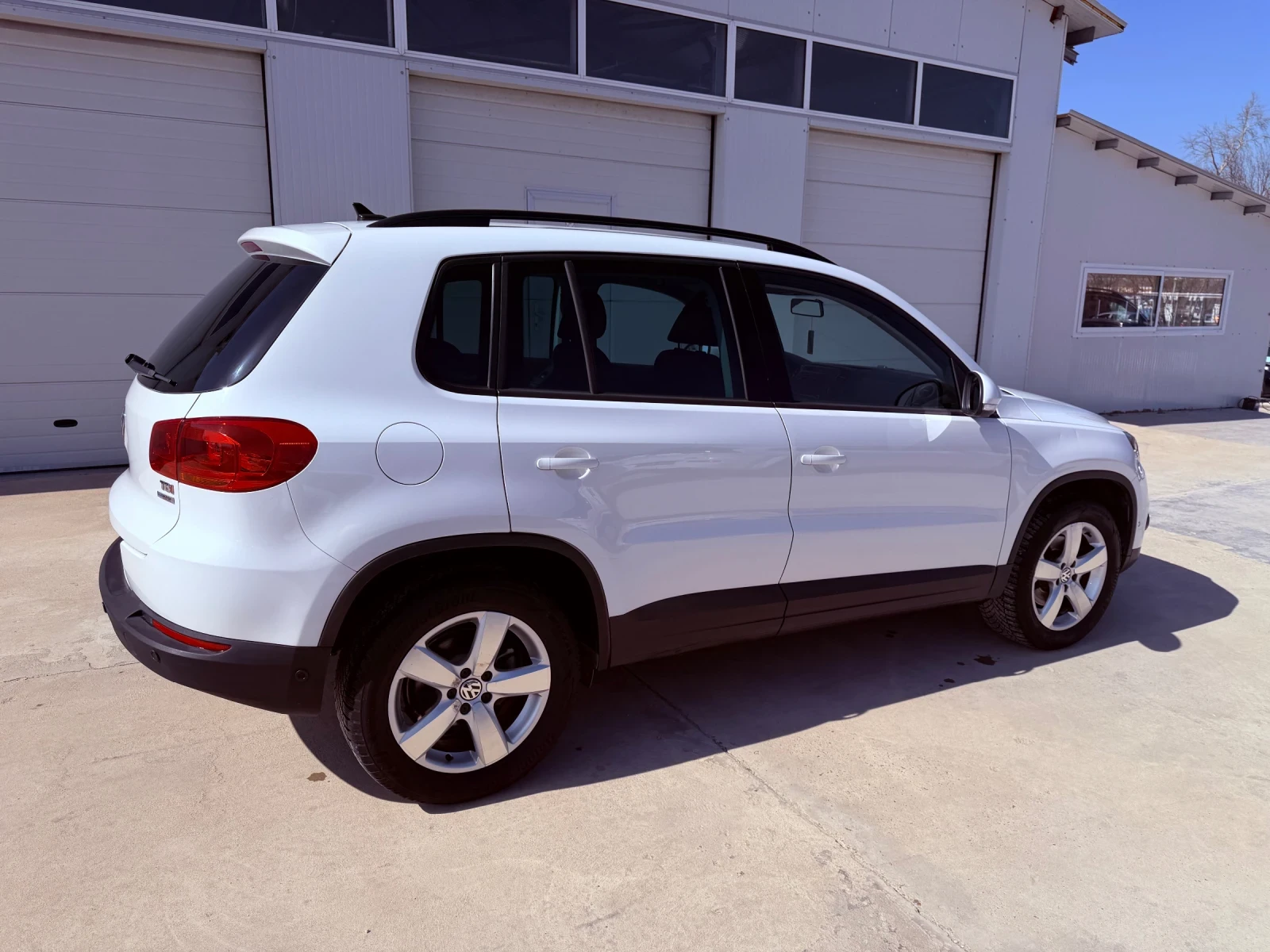 VW Tiguan 2.0tdi * Highline* Navi* UNIKAT*  | Mobile.bg � ����������� 14