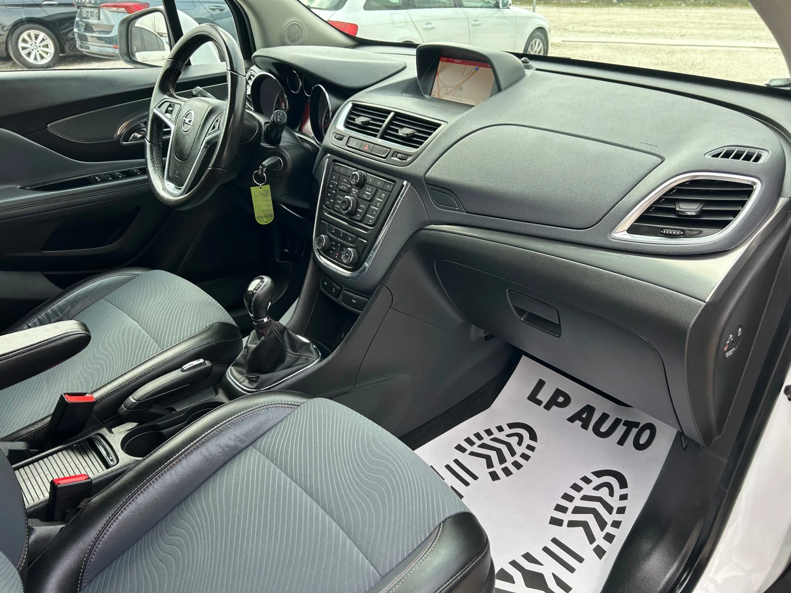 Opel Mokka * 1.7d* 130к.с* 4Х4* NAVI* KAMERA* , снимка 8 - Автомобили и джипове - 53926299