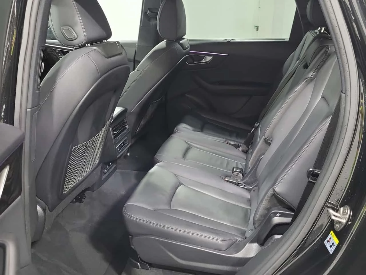 Audi Q7 * 45 TFSI QUATTRO * ДИСТРОНИК * АВТОКРЕДИТ * , снимка 13 - Автомобили и джипове - 54787460