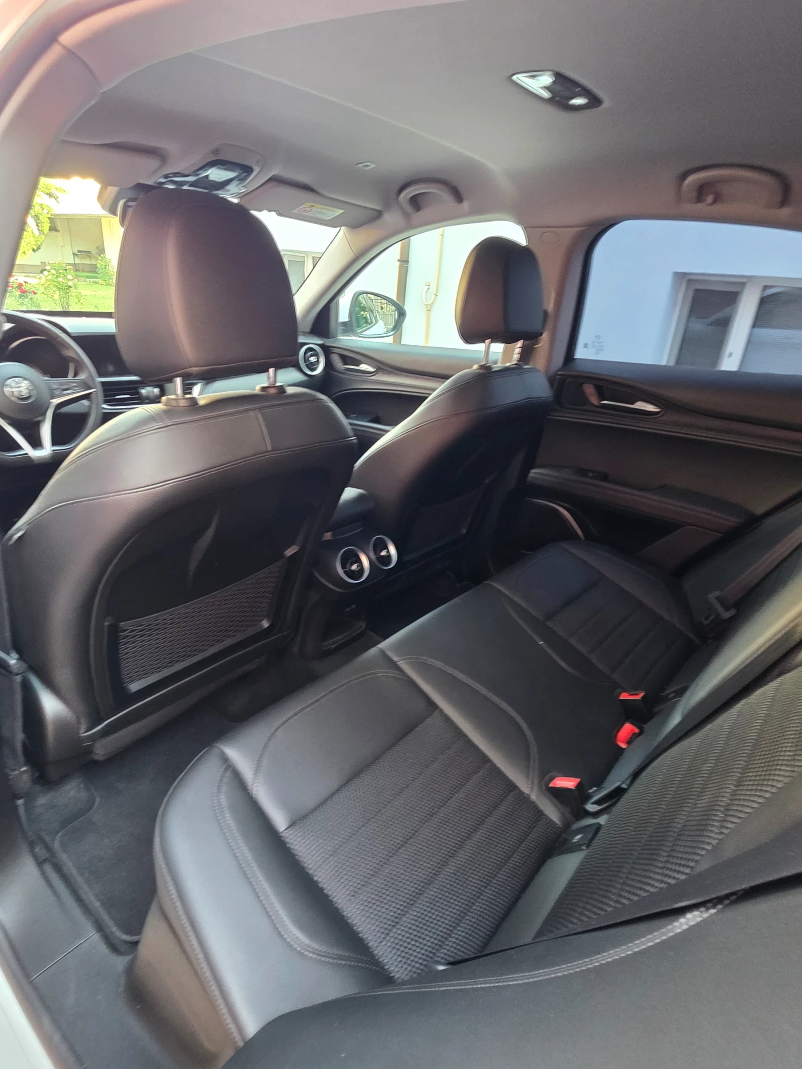 Alfa Romeo Stelvio, снимка 14 - Автомобили и джипове - 54842284