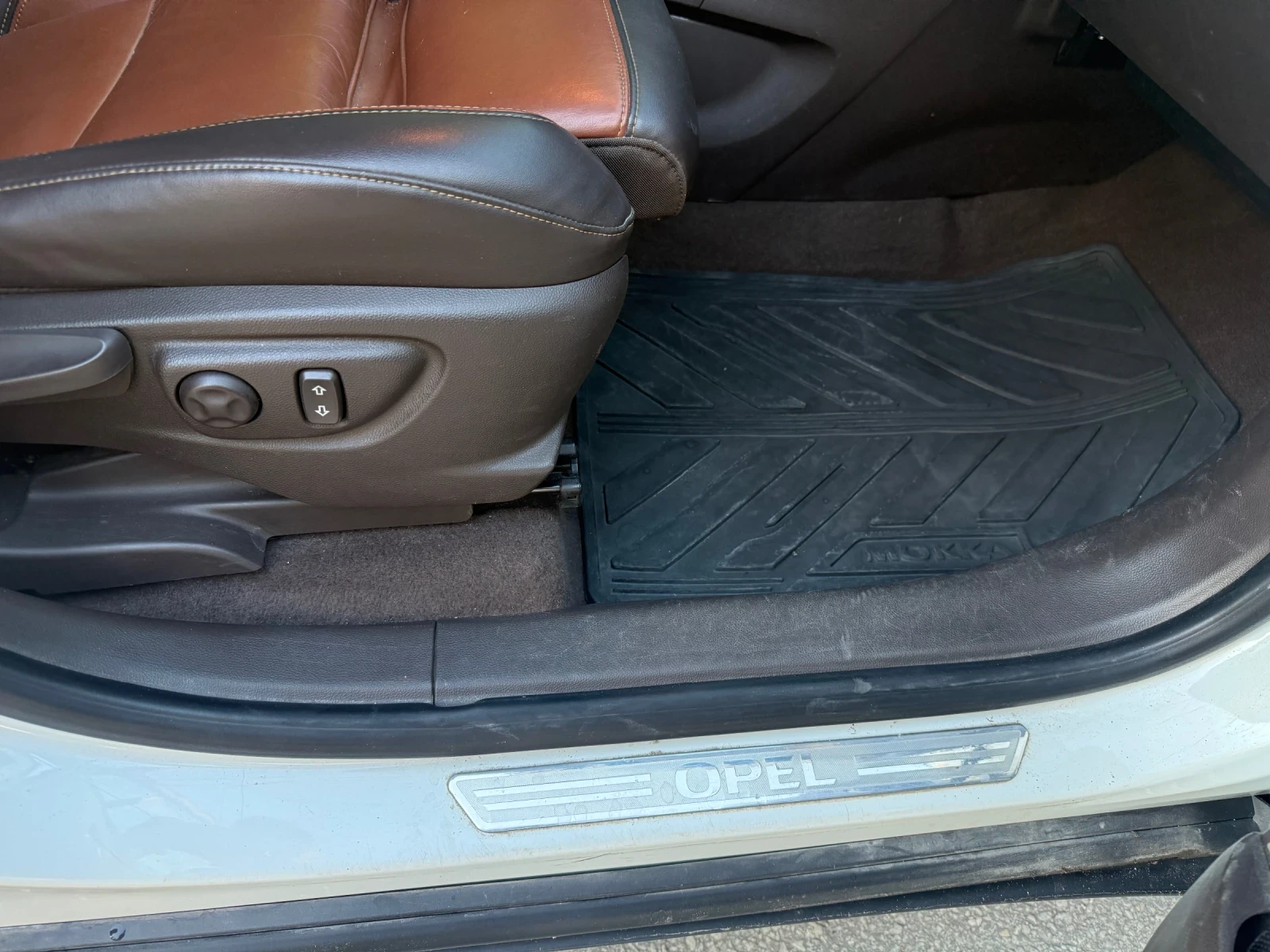 Opel Mokka Cosmo, снимка 11 - Автомобили и джипове - 54945034