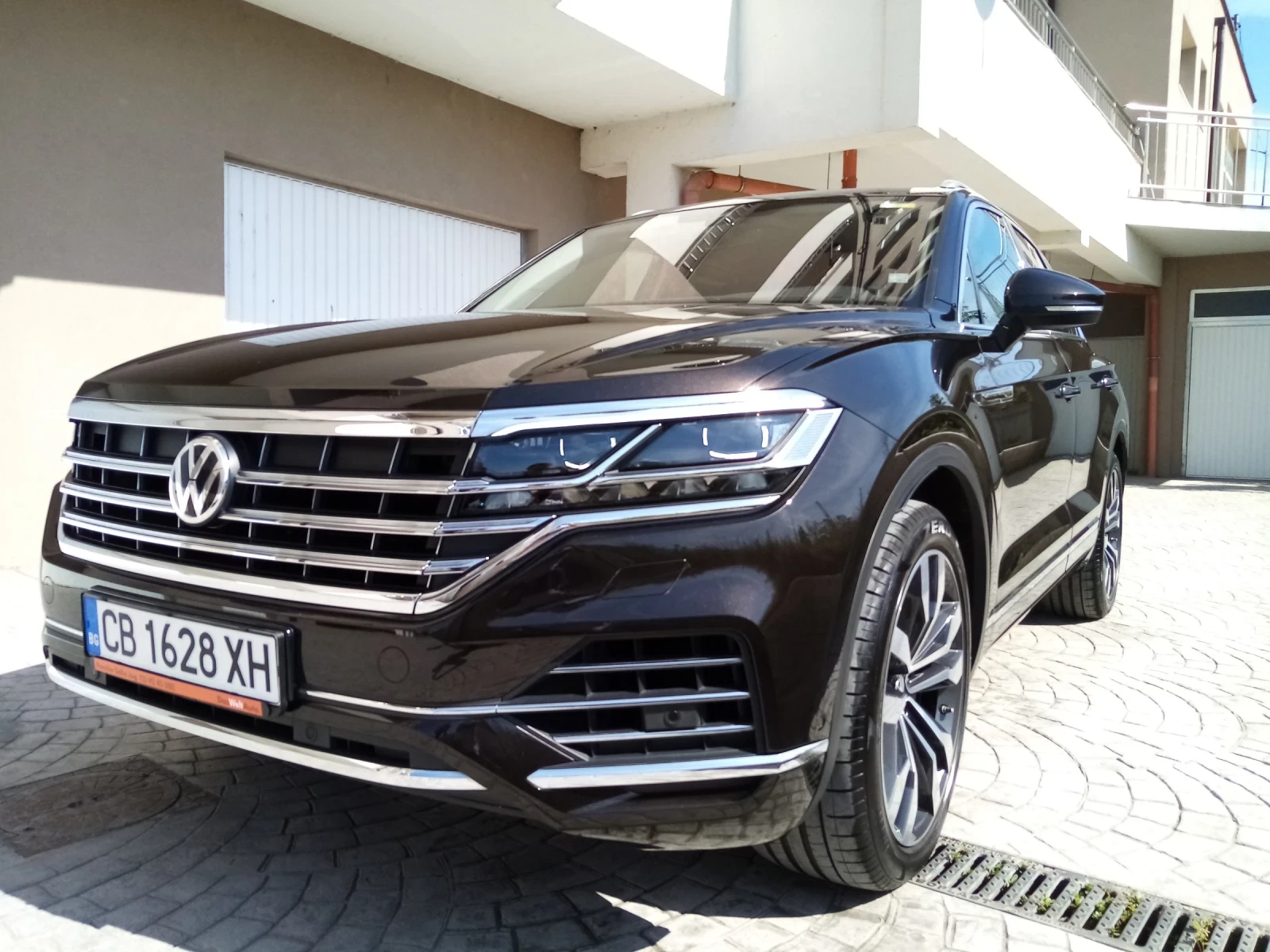 VW Touareg, снимка 8 - Автомобили и джипове - 55631861