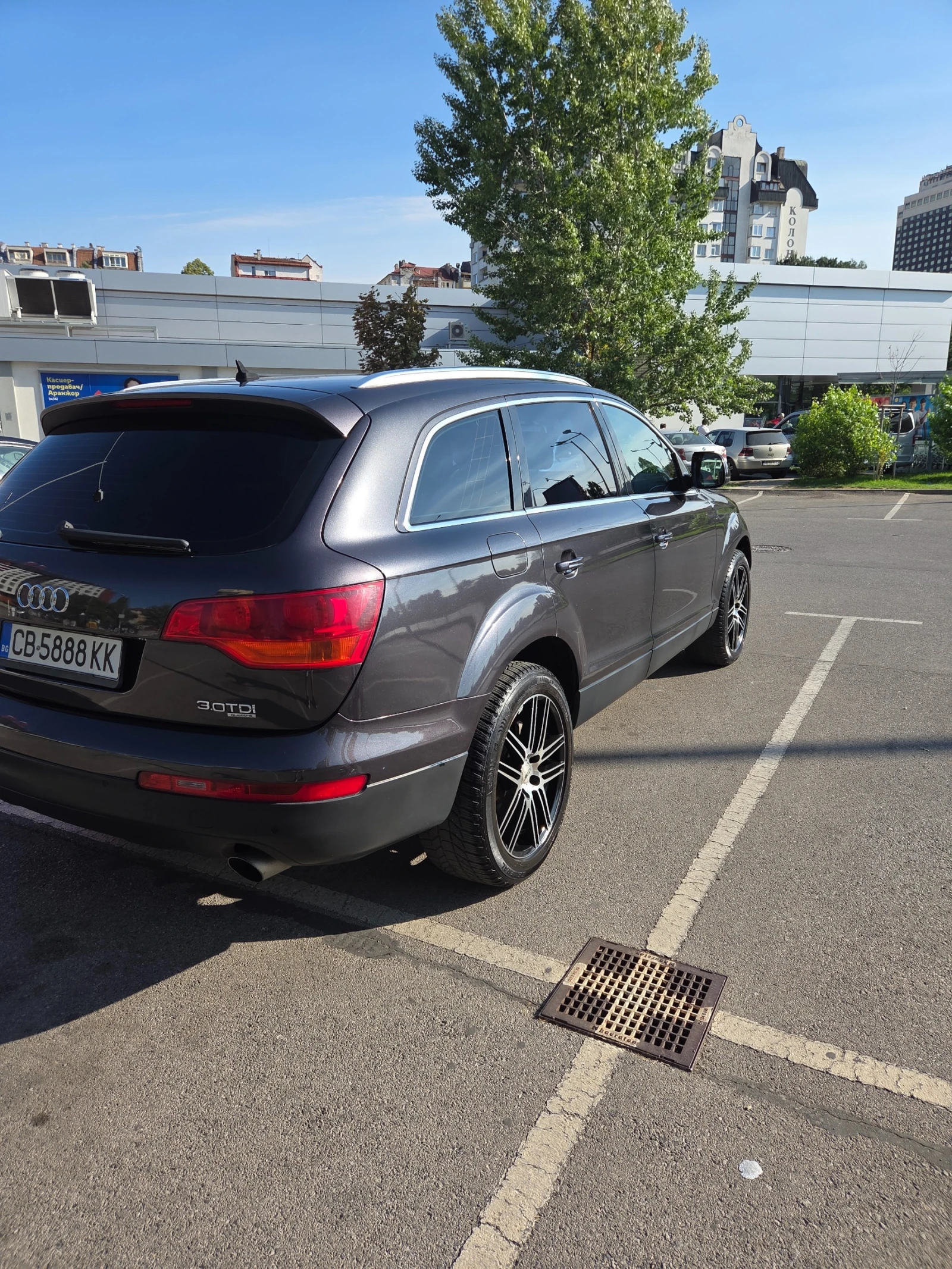 Audi Q7, снимка 3 - Автомобили и джипове - 55972902