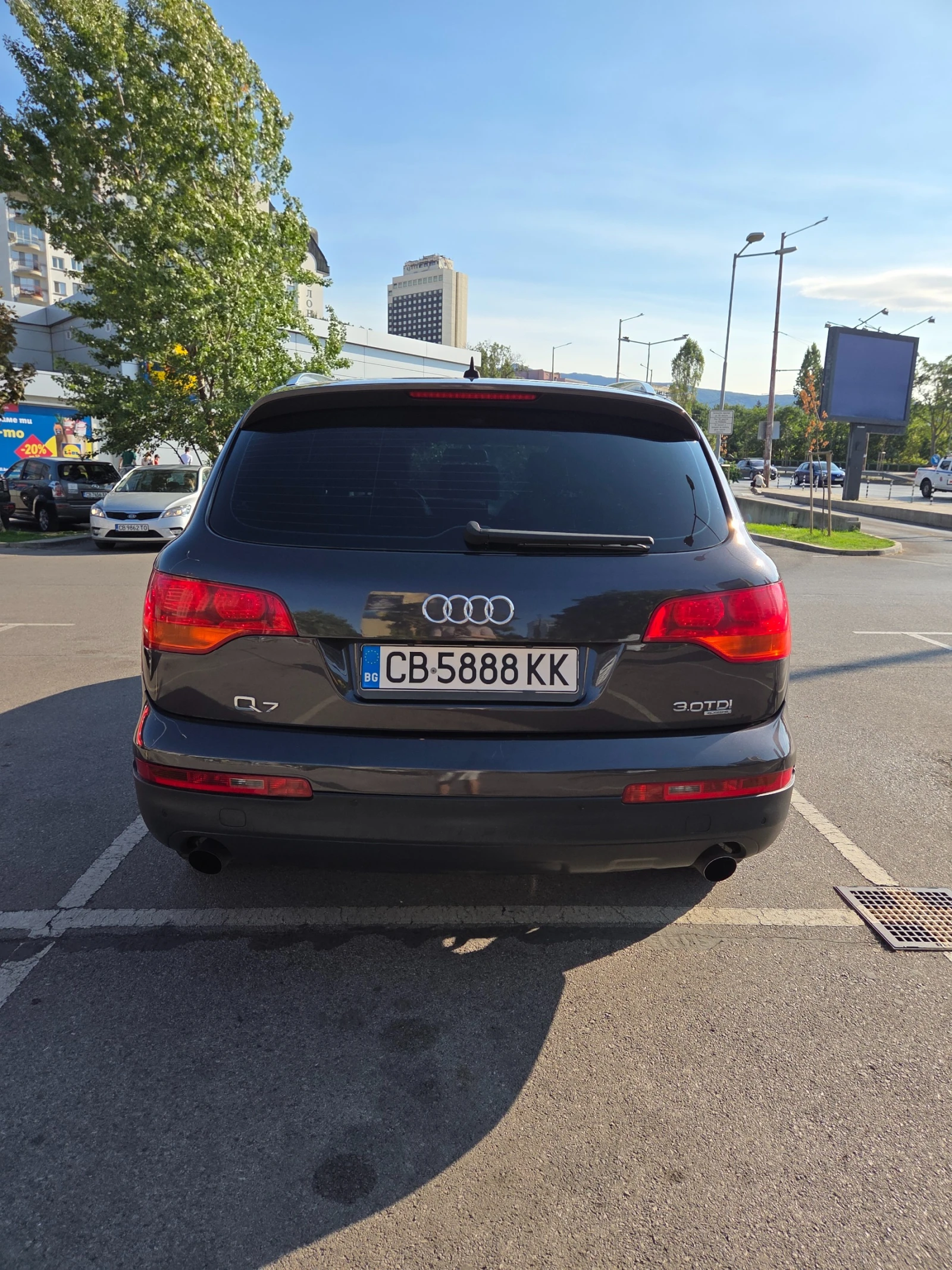 Audi Q7, снимка 7 - Автомобили и джипове - 55972902