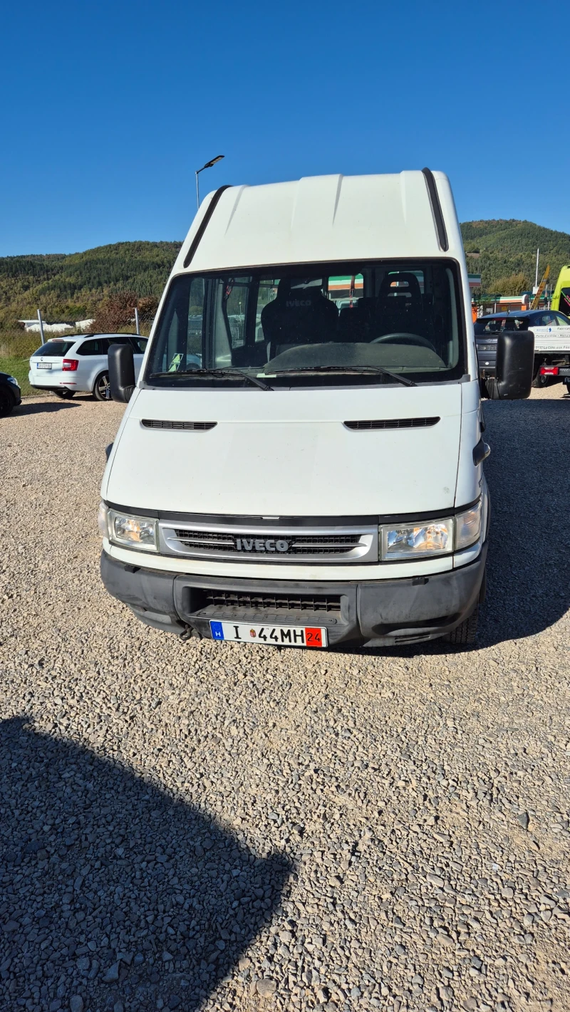 Iveco Daily 50c17 До 3.5 тона * 6 места* ШВЕЙЦАРИЯ* , снимка 2 - Бусове и автобуси - 47667519