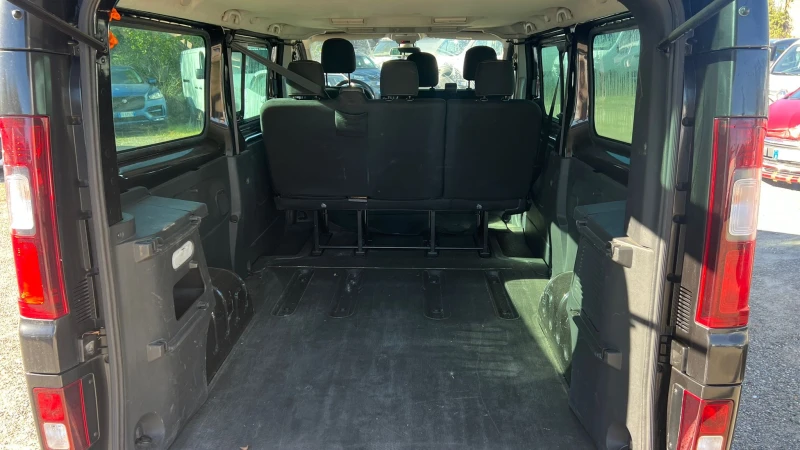 Renault Trafic 1.6DCI-MAXI-ЛИЗИНГ, снимка 8 - Бусове и автобуси - 52775570