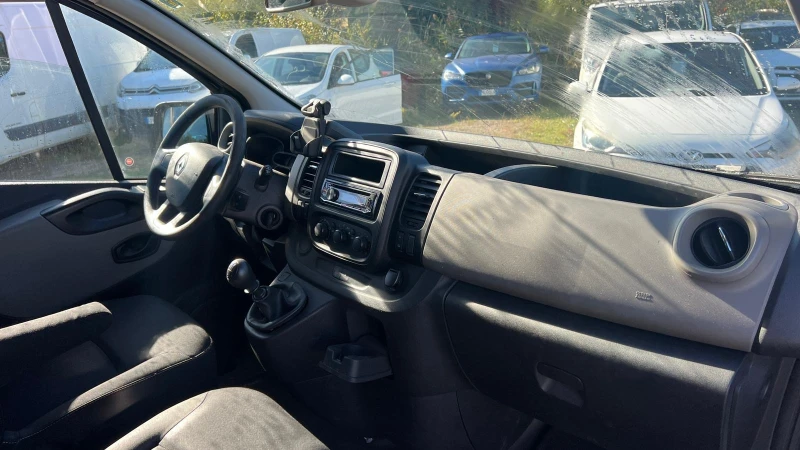 Renault Trafic 1.6DCI-MAXI-ЛИЗИНГ, снимка 9 - Бусове и автобуси - 52775570