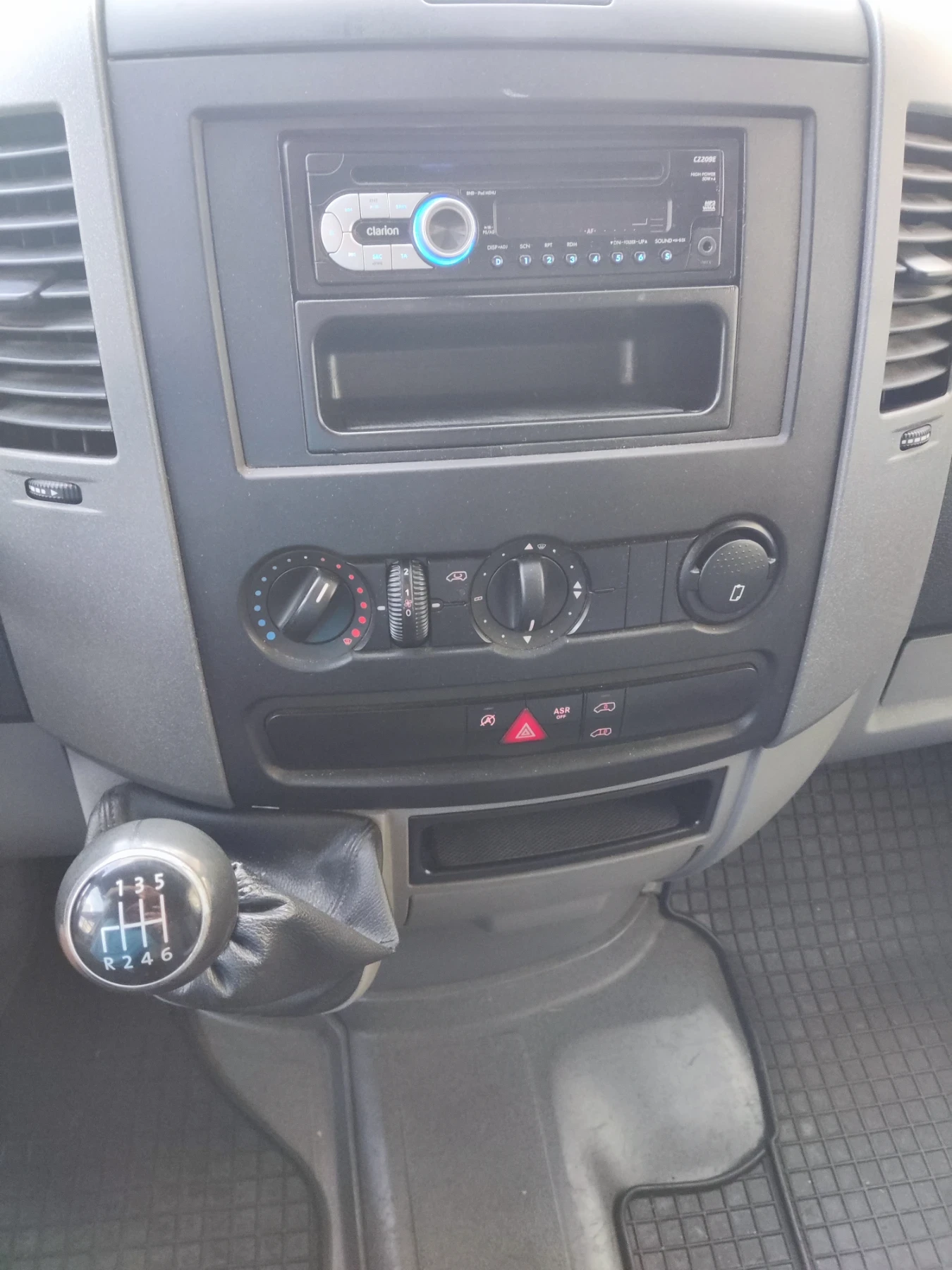 VW Crafter 2.0TDI Maxi - изображение 10