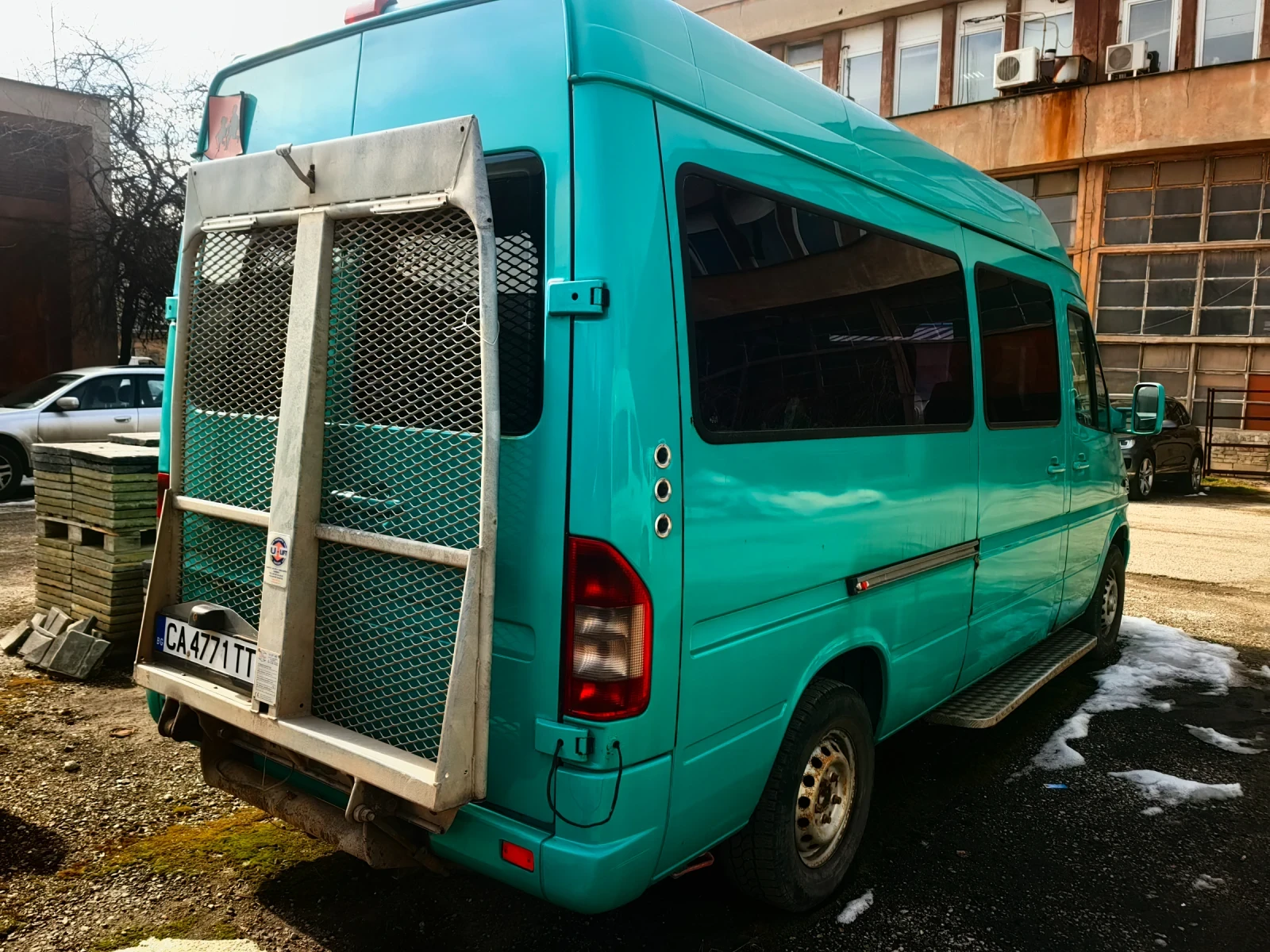 Mercedes-Benz Sprinter Автобус - изображение 3