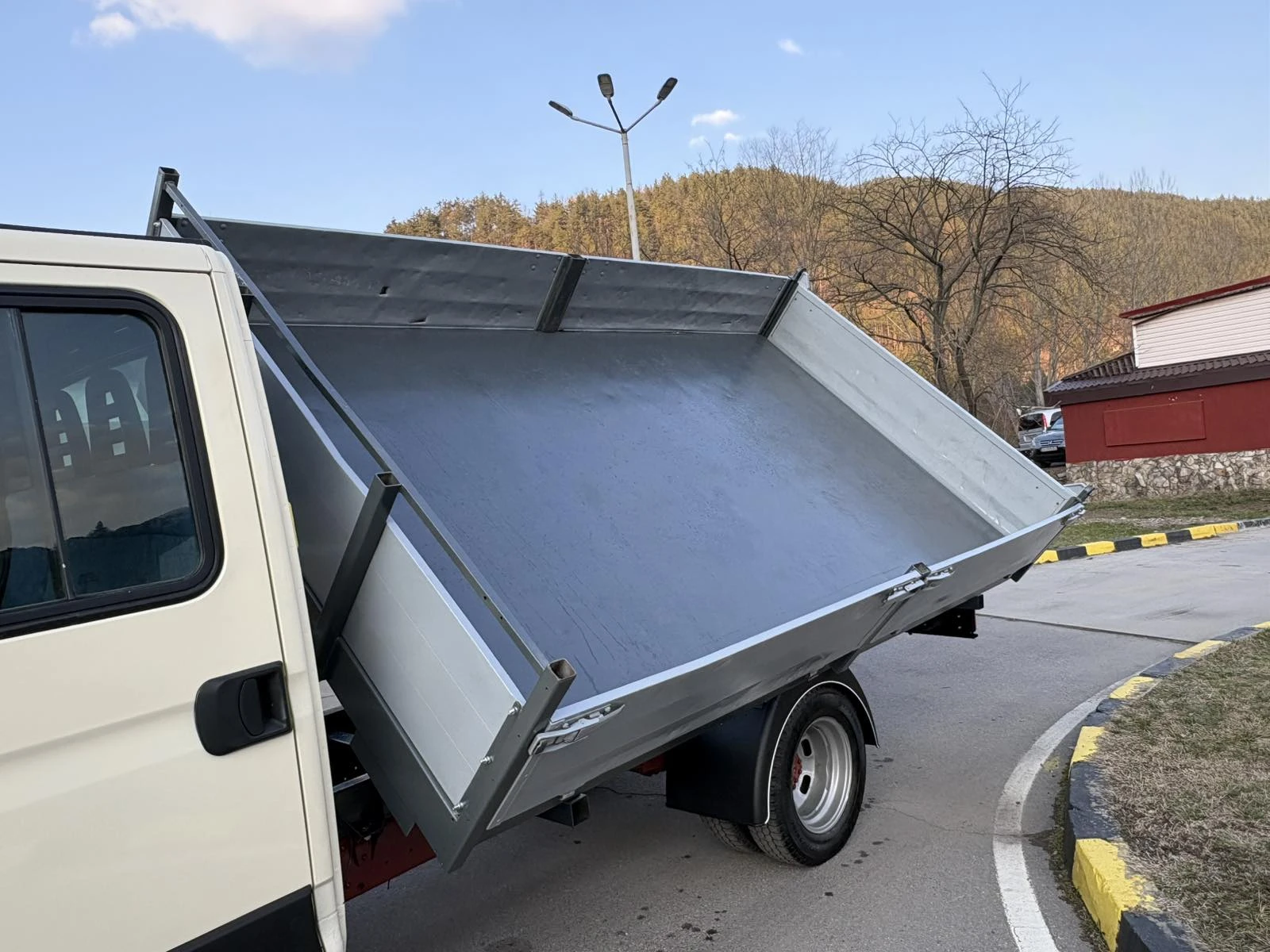 Iveco 35c11 2.8 САМОСВАЛ ТРИСТРАНЕН/3.70м-2.15м/6места - изображение 3