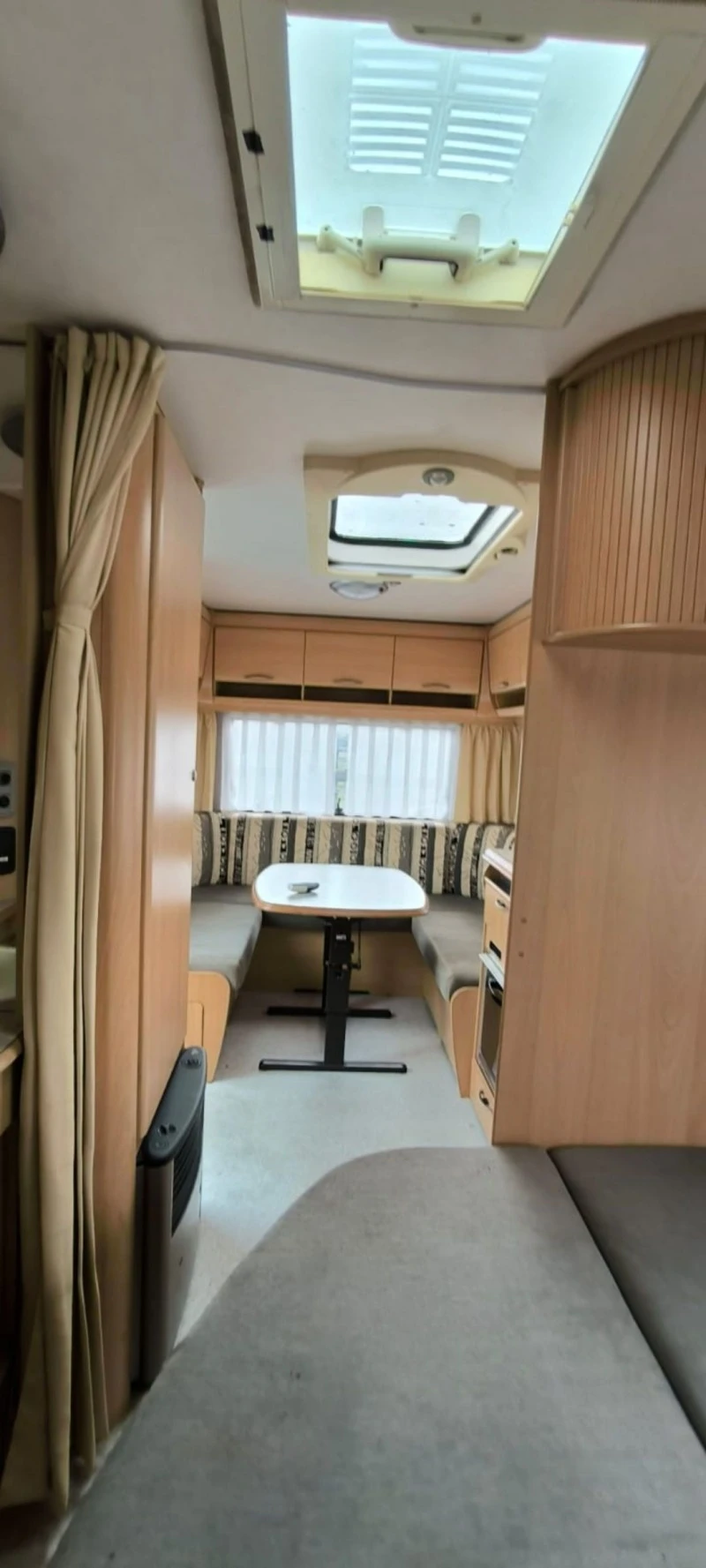 Каравана HYMER / ERIBA SWING 466, снимка 5 - Каравани и кемпери - 45878376