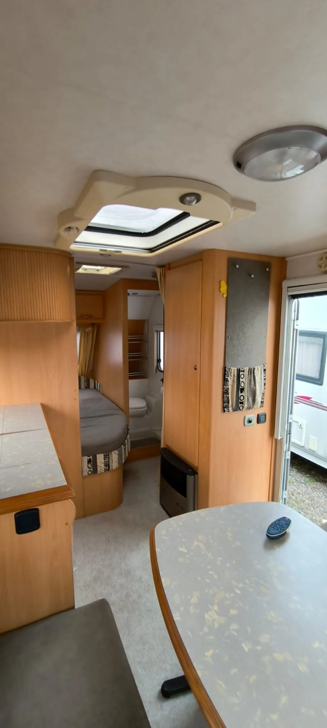 Каравана HYMER / ERIBA SWING 466 - изображение 8