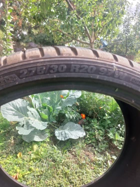Гуми Зимни 275/30R17, снимка 5