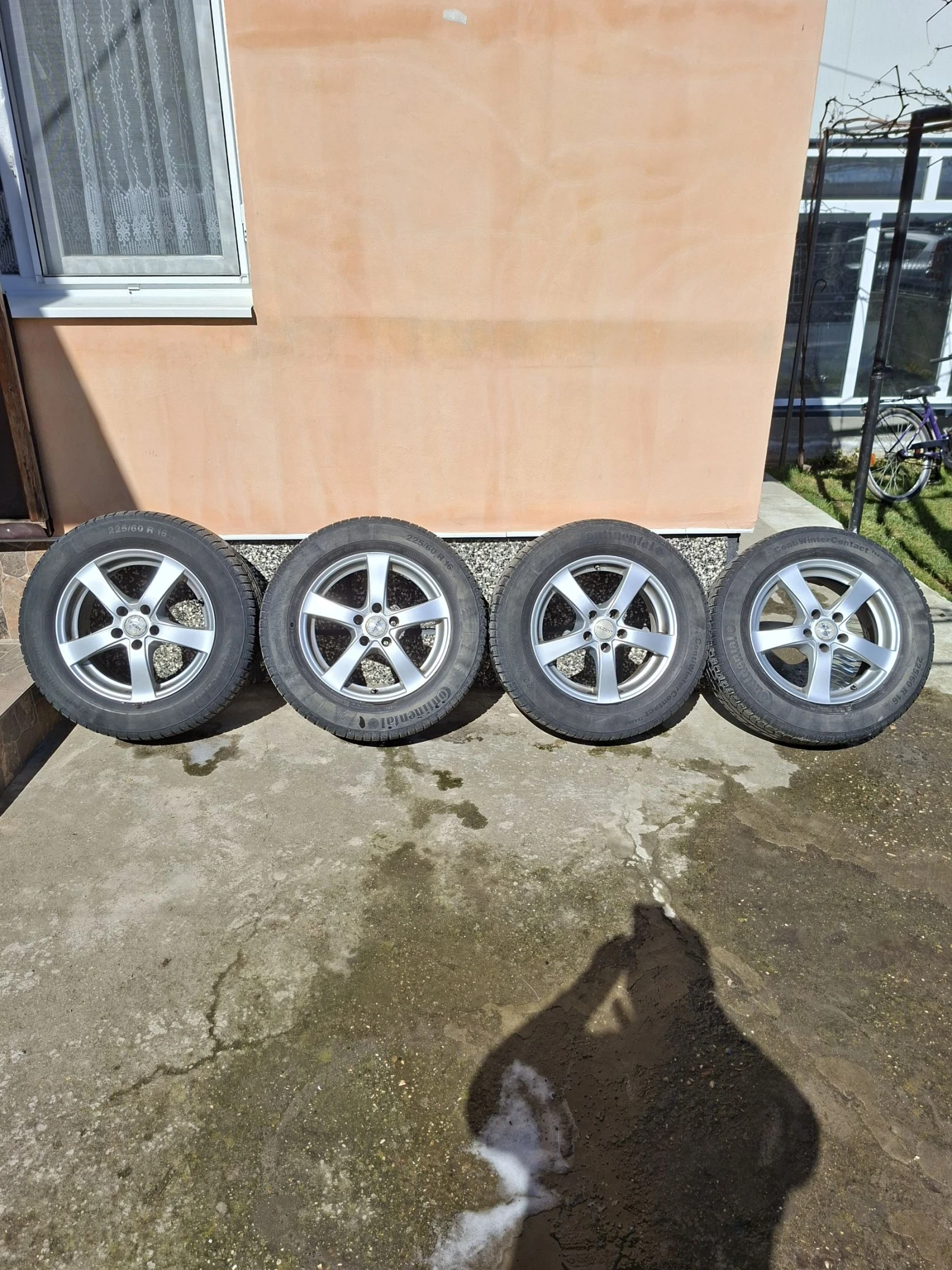 Гуми с джанти Continental 220/60R16