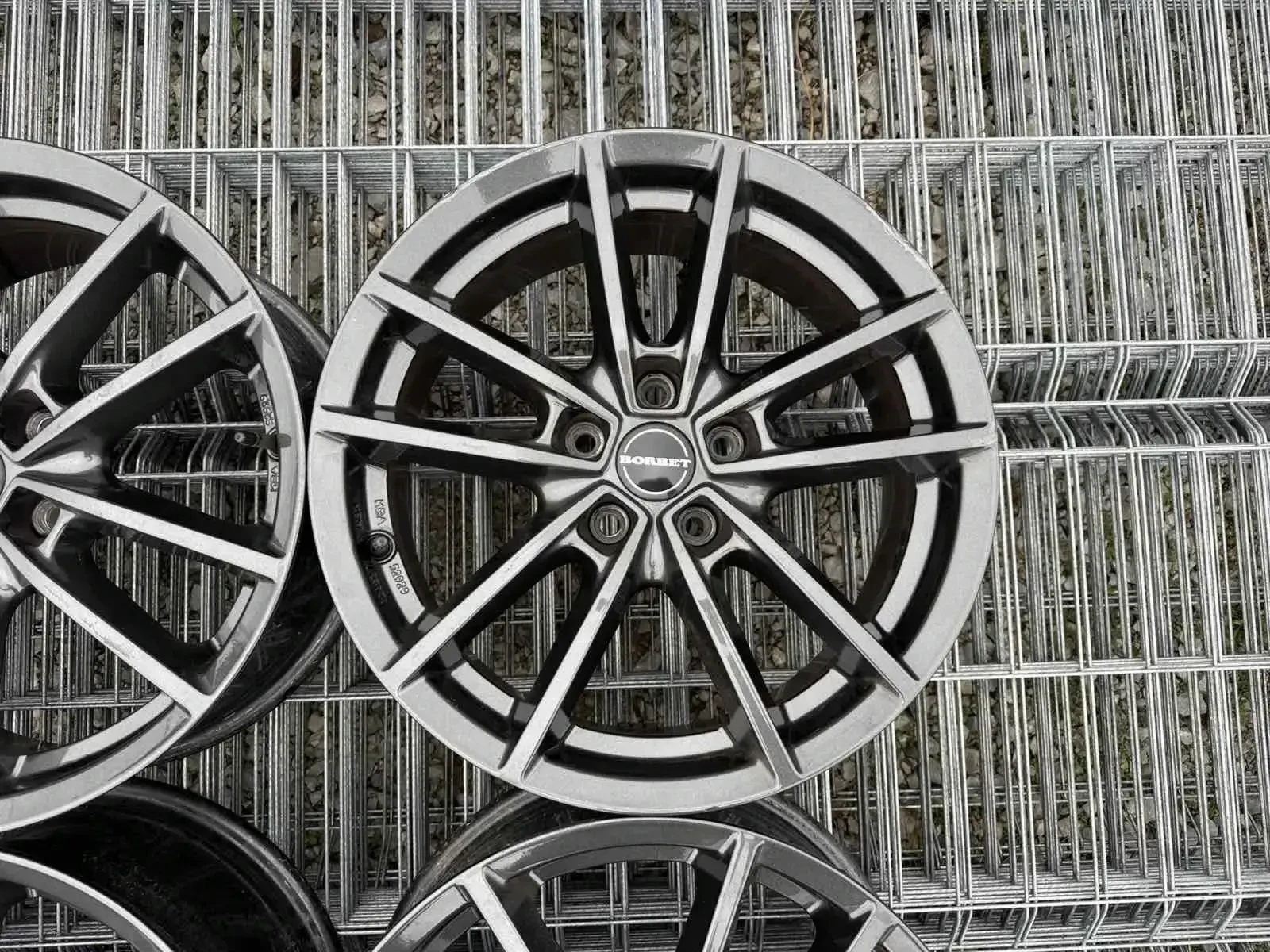 Джанти за Volvo, снимка 3 - Гуми и джанти - 56512031