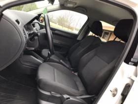 Skoda Fabia 1.0 MPI безупречна, снимка 11