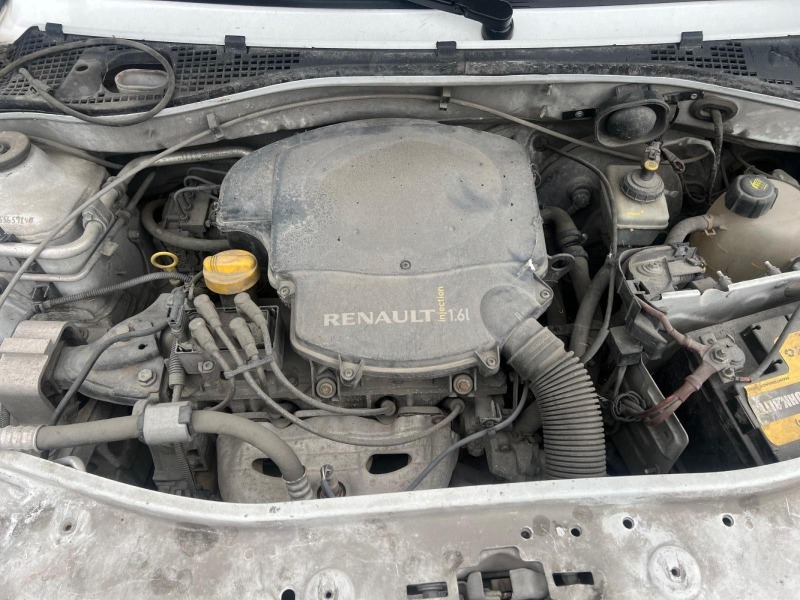Dacia Logan 1.6i, снимка 7 - Автомобили и джипове - 41458768