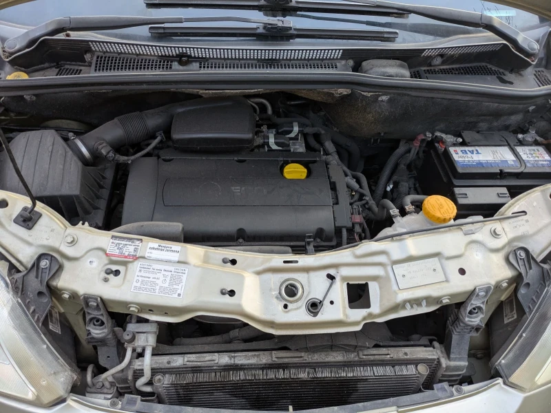 Opel Meriva 1.6i 16v Facelift, снимка 17 - Автомобили и джипове - 44199747