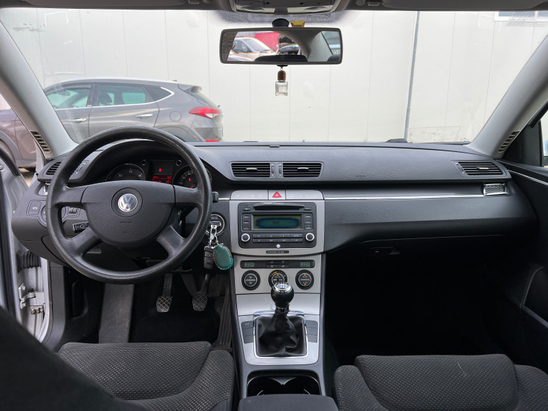 VW Passat 2.0 TDI 140 к.с. 6 скорости, снимка 16 - Автомобили и джипове - 45306059