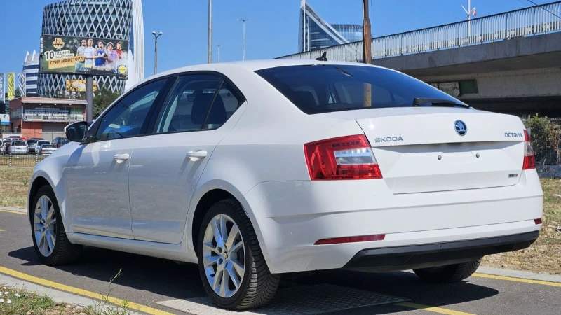 Skoda Octavia 1.4 CNG, снимка 7 - Автомобили и джипове - 47581346