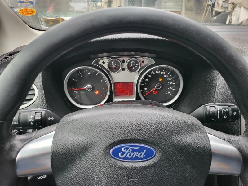 Ford Focus 1.6i 16v B/GPL, снимка 13 - Автомобили и джипове - 48765721