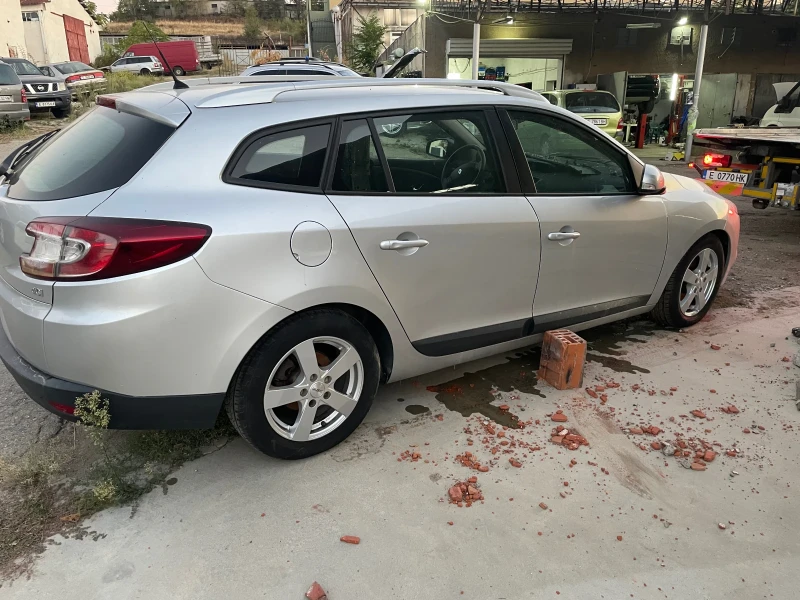 Renault Megane Megan 3, снимка 2 - Автомобили и джипове - 49499559