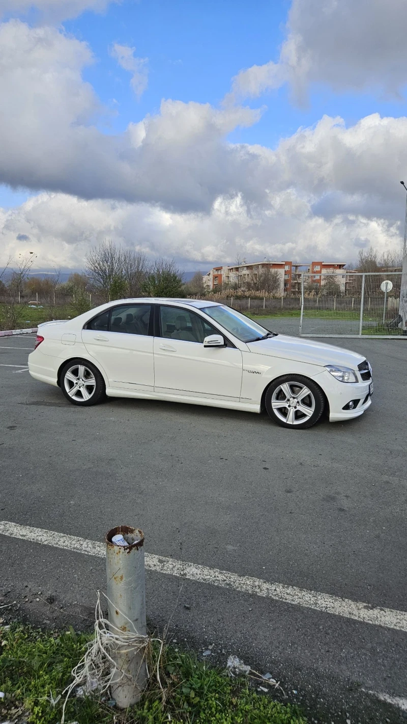 Mercedes-Benz C 300 4MATIC  V6