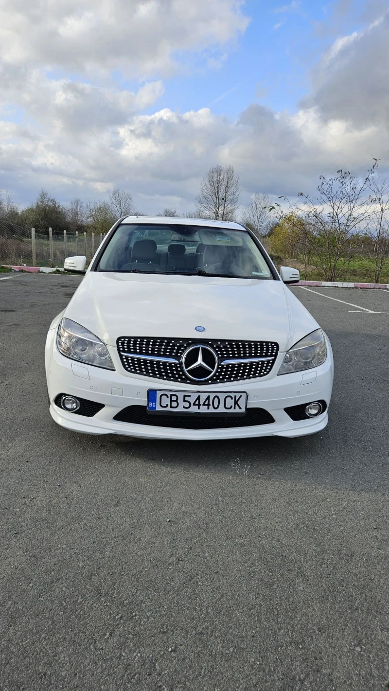 Mercedes-Benz C 300 4MATIC  V6, снимка 2 - Автомобили и джипове - 52664811