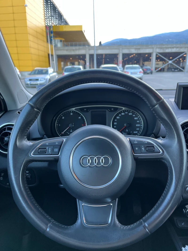 Audi A1 1.6 TDI, снимка 11 - Автомобили и джипове - 52805389