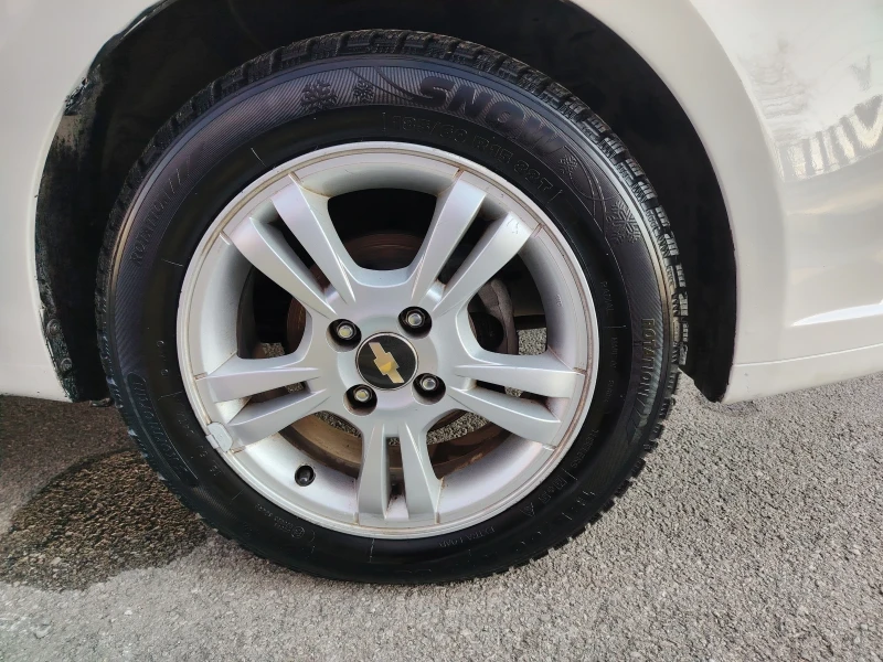 Chevrolet Aveo Ekologik, снимка 8 - Автомобили и джипове - 52813939