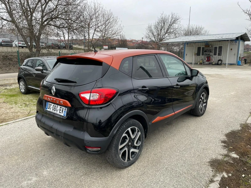 Renault Captur 1.5d 90к автоматикк, снимка 5 - Автомобили и джипове - 52886378