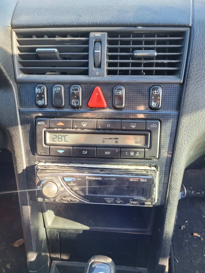 Mercedes-Benz C 220 Цяла или на части , снимка 4 - Автомобили и джипове - 53062304